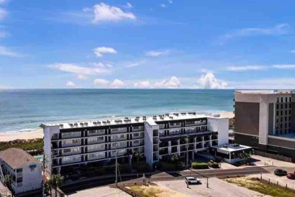 Apartament Oceanfront * Pool * Elevator * Boardwalk Carolina Beach Zewnętrze zdjęcie